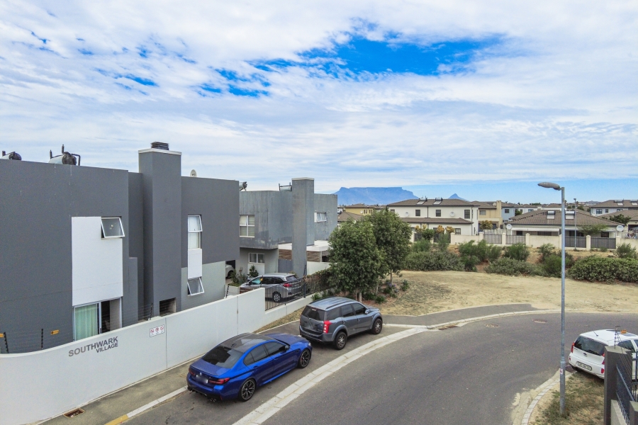 3 Bedroom Property for Sale in Parklands Western Cape